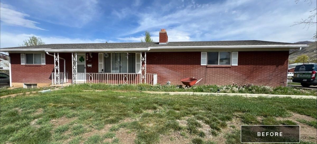 Utah roof before restoration: Full front elevation, brick ranch